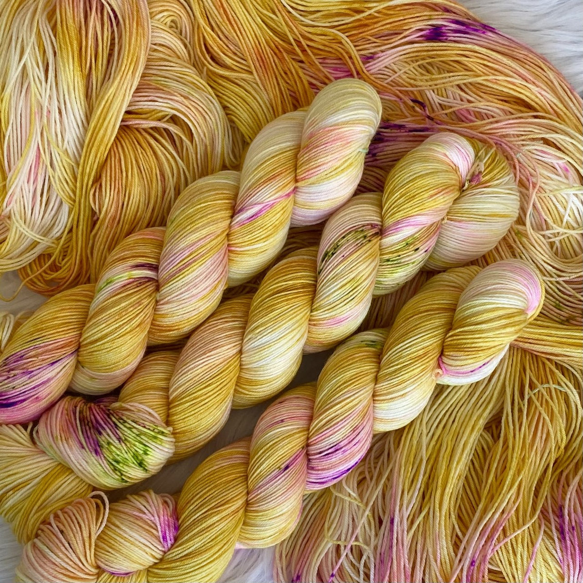 SKUG Super Sock – Serial Knitters Yarn Shop