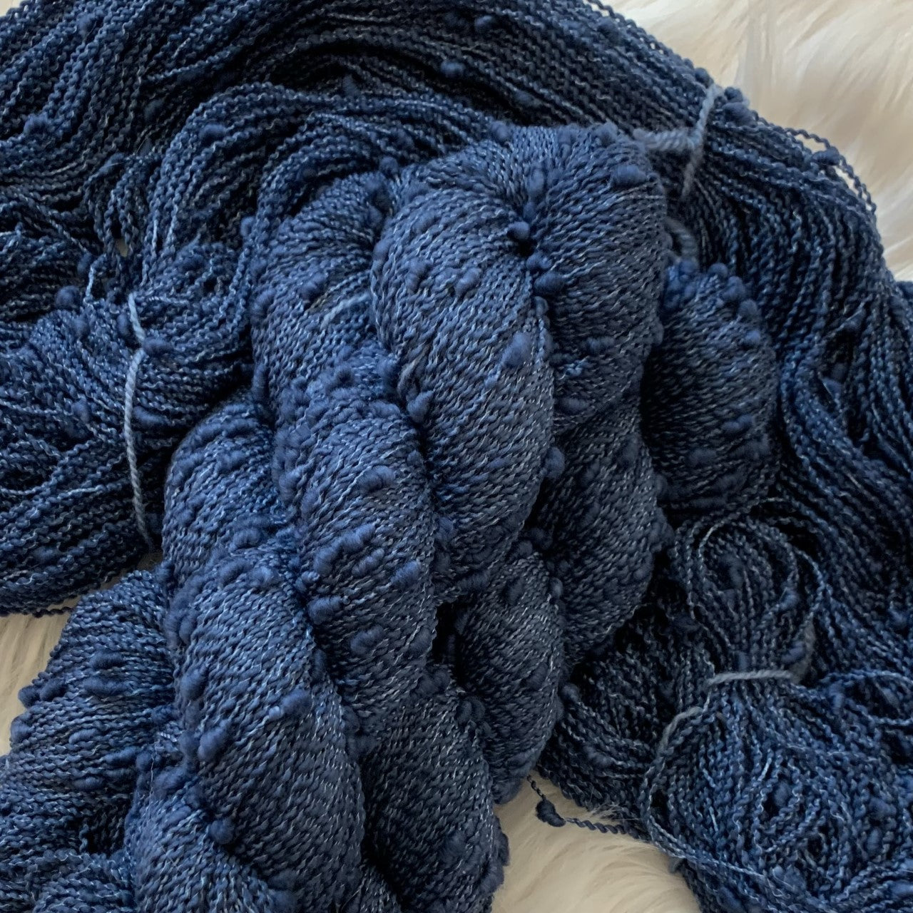 Bumpy – Serial Knitters Yarn Shop
